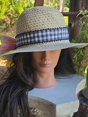 Quirky Gingham Band Straw Sun Hat